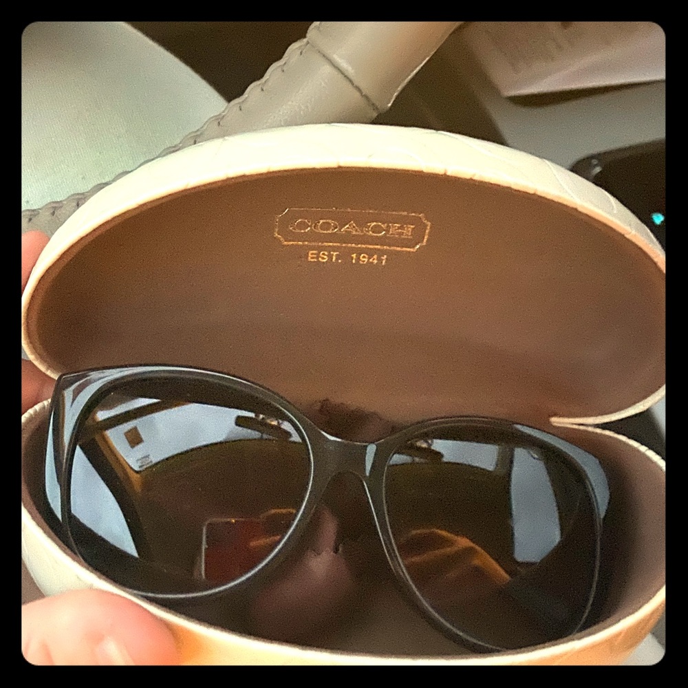 Coach sunglasses - Picture 1 of 6